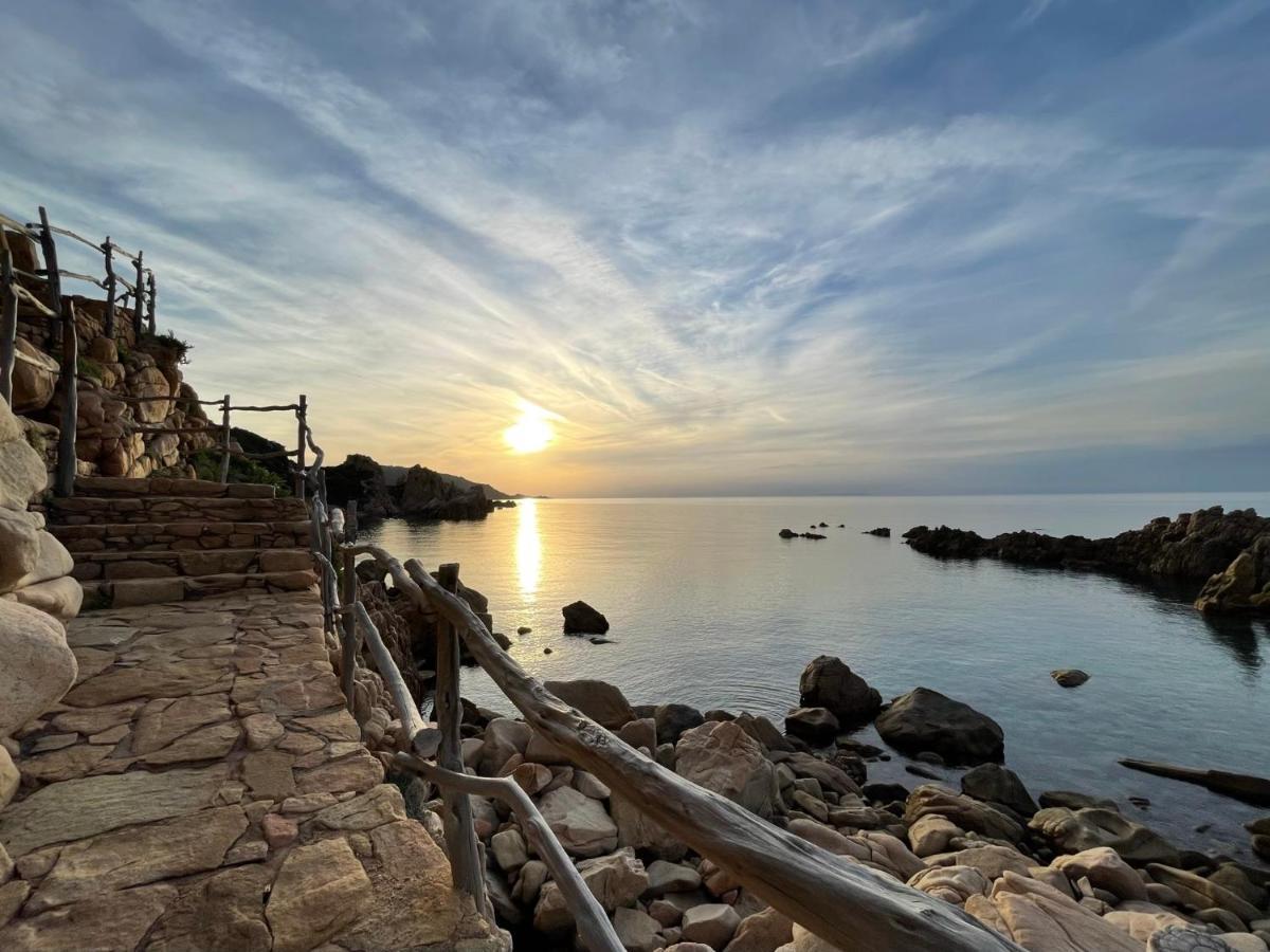Villa Rocce Rosse คอสตาพาราดีโซ ภายนอก รูปภาพ